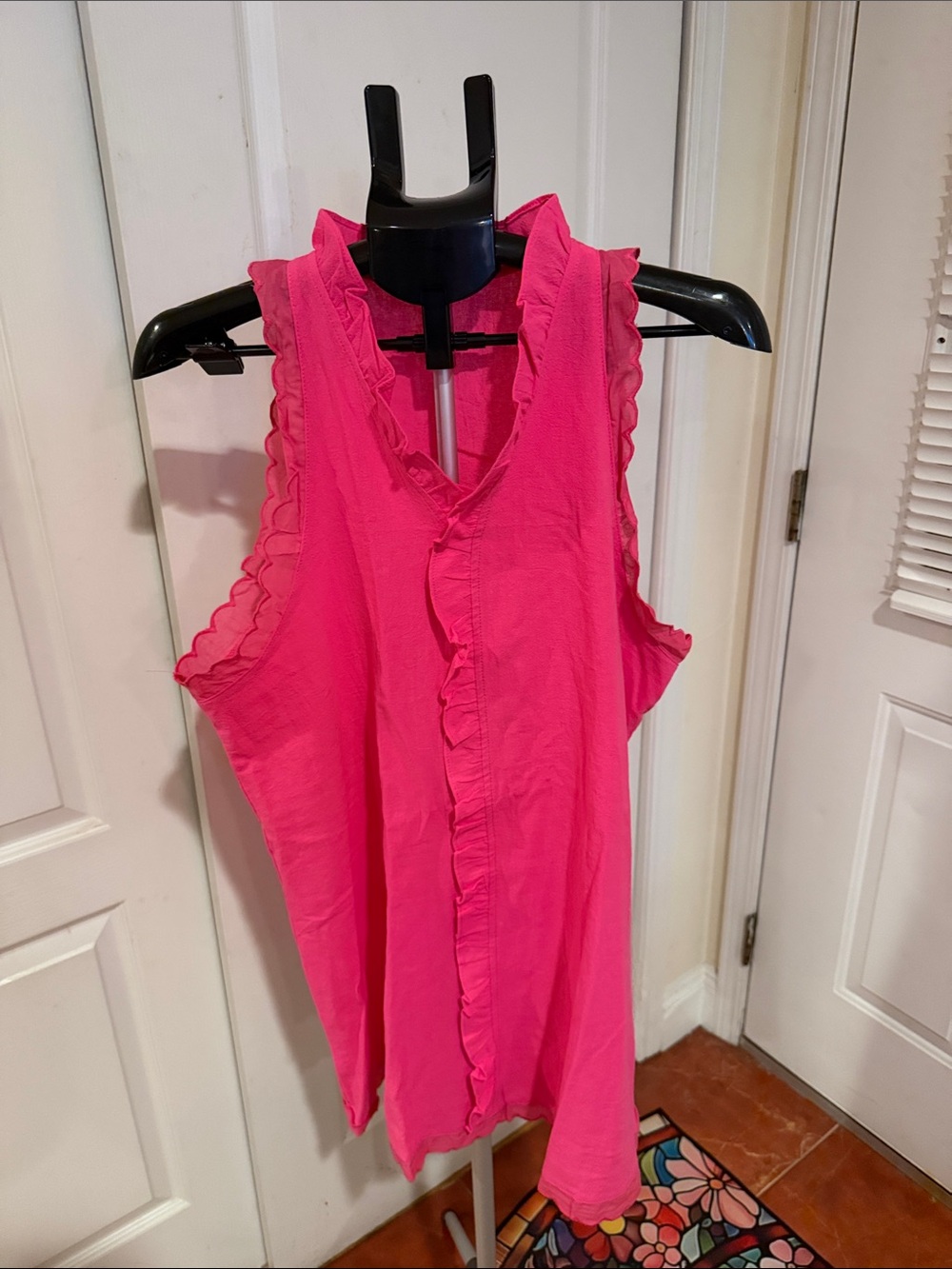 Women’s Sleeveless Ruffle Front tunic top- Hot Pink Temu-Size XXL NWOT